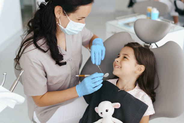 Best Orthodontic Emergency Dentist in Old Hill, CT